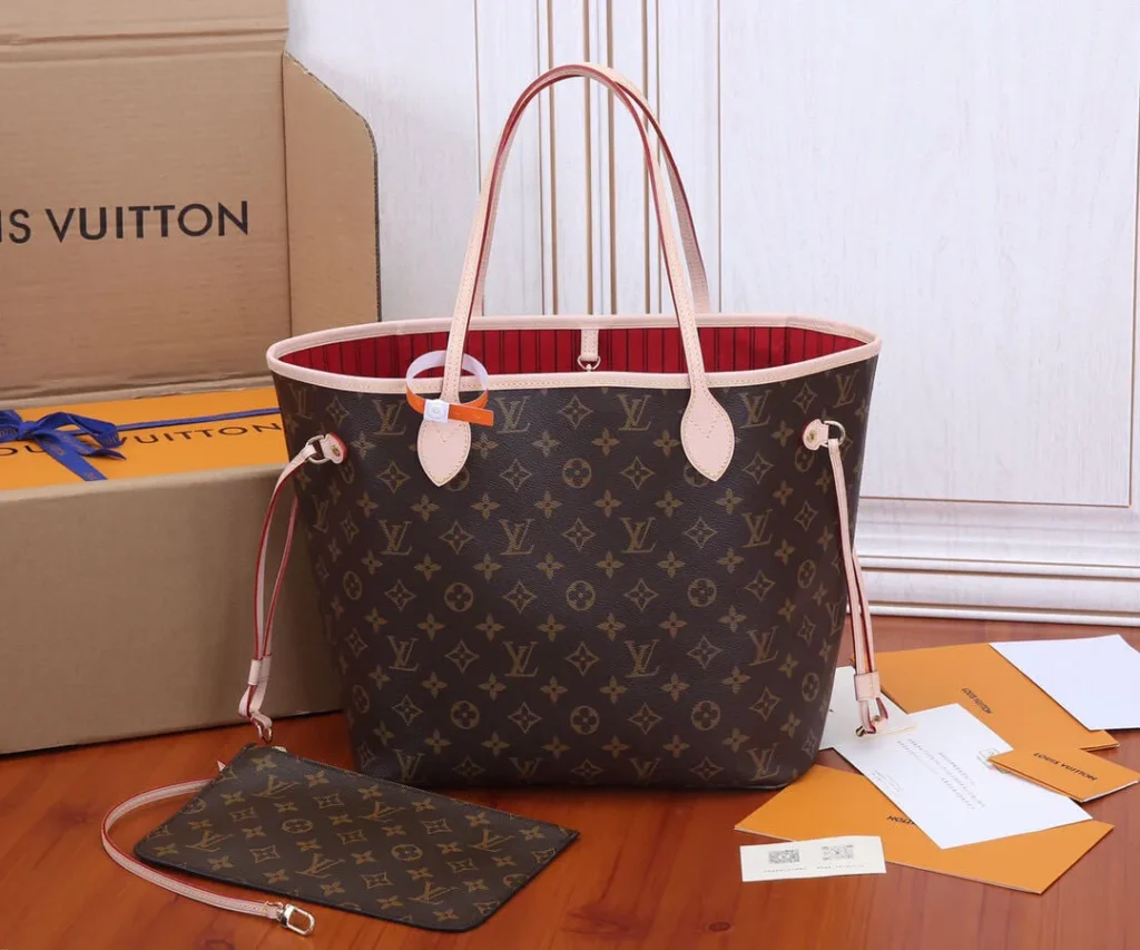 Louis Vuitton neverfull tote