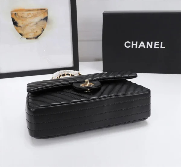 Chanel Classic Flap Medium Bag 9