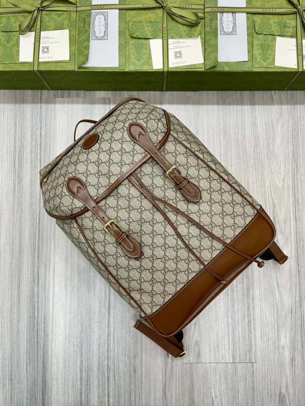 GUCCI Backpack GG Medium